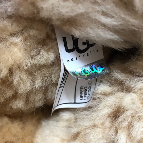 RARE HTF UGG Australia Bailey Button 1872 Chestnut Leather Krinkle Boots - Picture 9 of 9